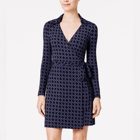 Diane von Furstenberg 100% Silk Wrap Dress Size 2 Gray Geometric Print - Picture 1 of 6